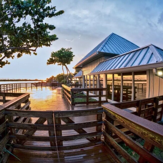 Building Photo - "Elegant 3-Bed Waterfront pool Home"