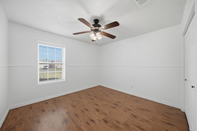 Building Photo - 2805 Pickett Dr