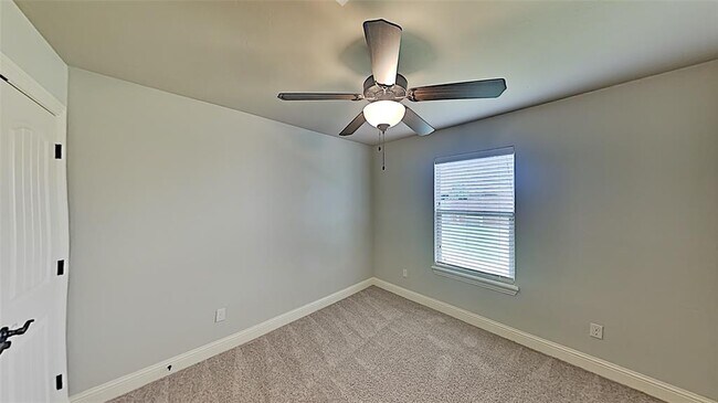 Building Photo - 15308 Homecoming Dr