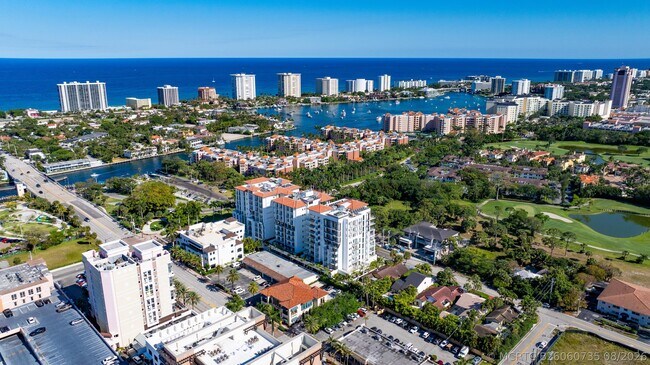 Building Photo - 485 E Royal Palm Rd