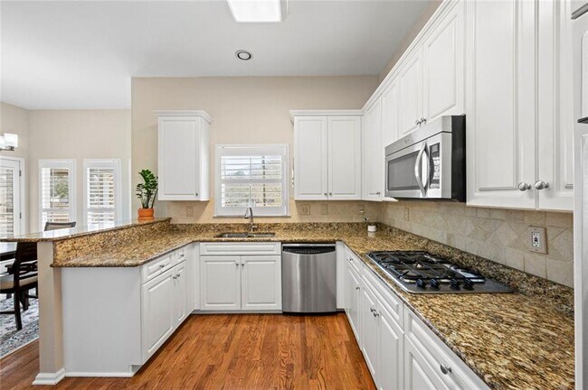 Building Photo - 2239 Snug Harbor NE