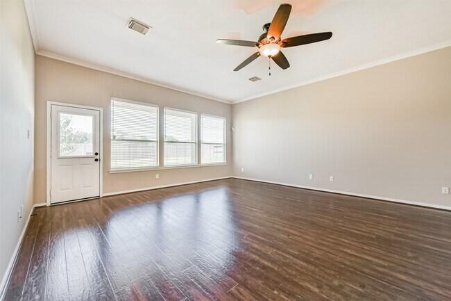 Building Photo - 13719 Rolling River Ln