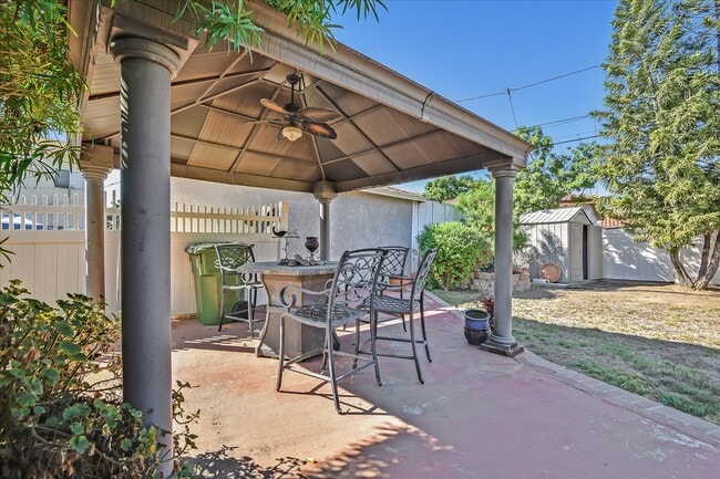 Building Photo - 9239 Bonavista Ln