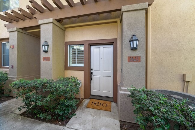 Building Photo - 2645 Dietrich Dr