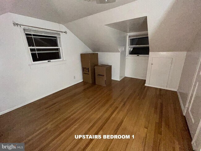 Building Photo - 955 Terrace Ln