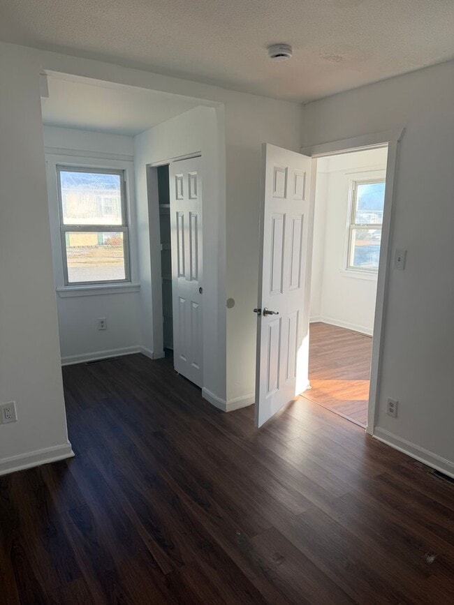 Building Photo - Newly Renovated 2-Bedroom, 1-Bath Single Family Home for Rent!