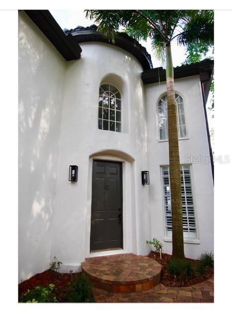 Building Photo - 4316 W San Pedro St