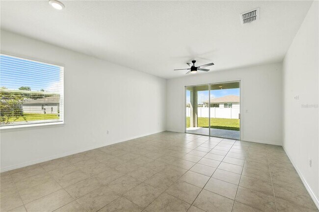 Building Photo - 5926 SW 76th Ct