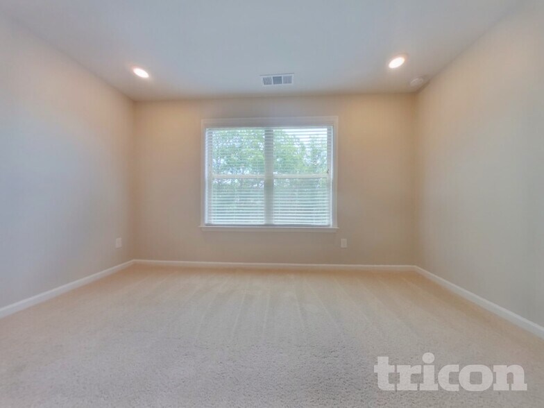 Building Photo - 93 Leyland Ct