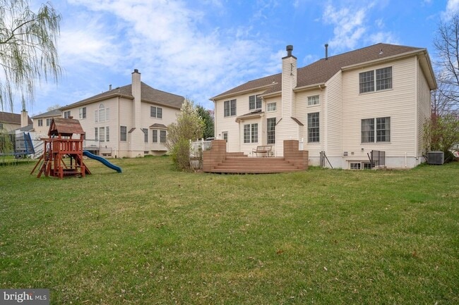 Building Photo - 43513 Lucketts Bridge Cir