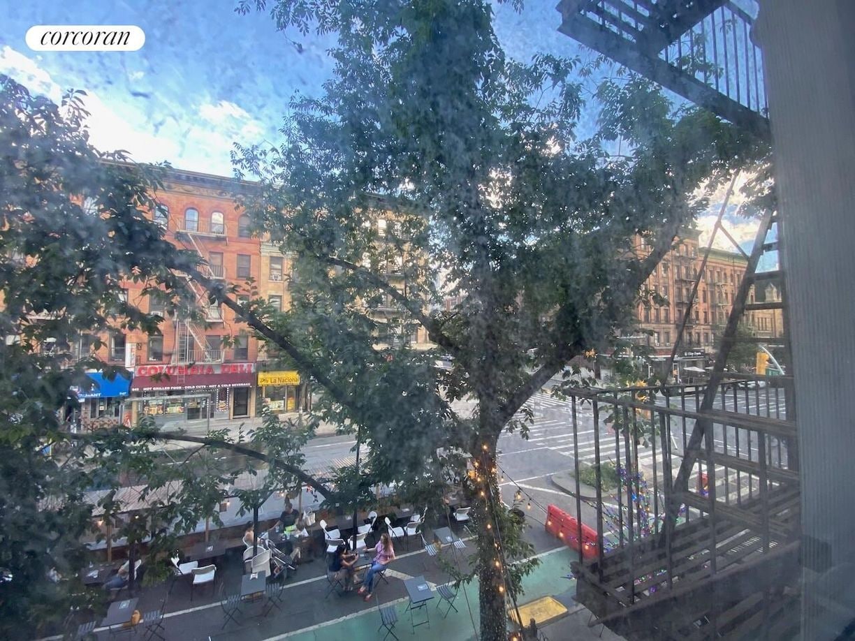 Building Photo - 938 Amsterdam Ave