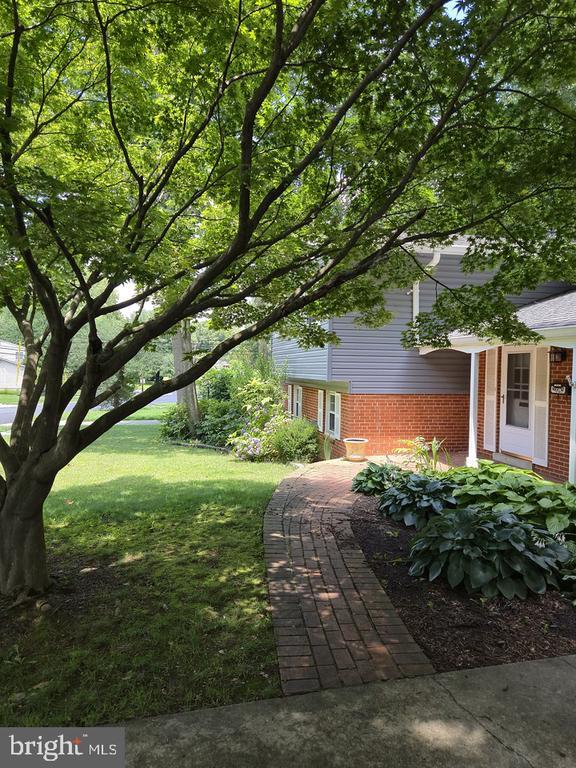 Building Photo - 3207 Fair Woods Pkwy