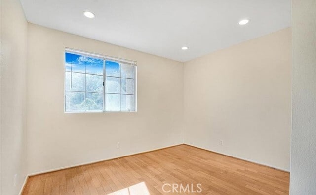 Building Photo - 6011 E Queens Dr