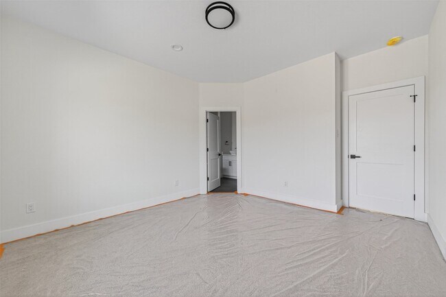 Building Photo - 12307 New Jordan Ln