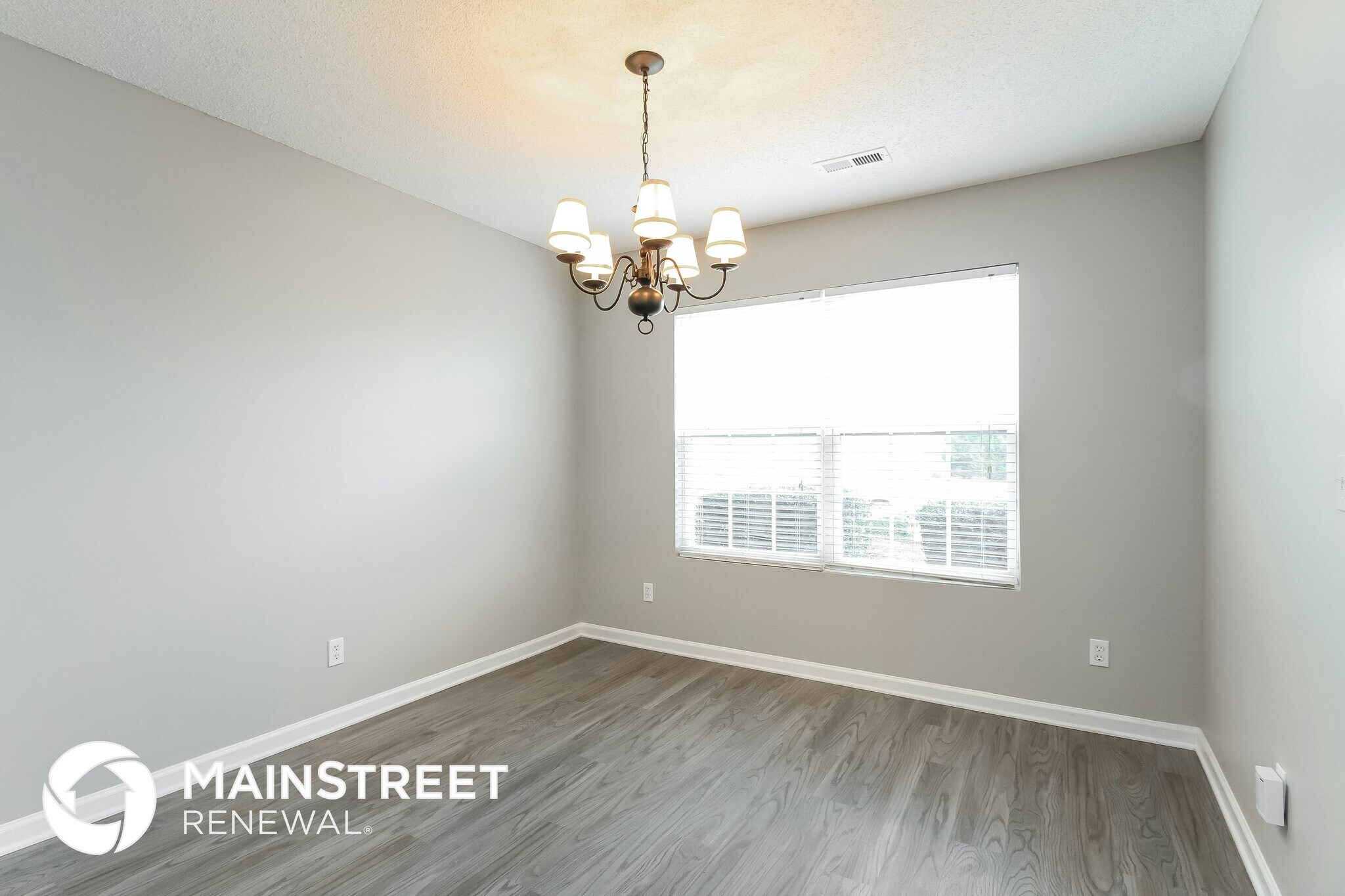 Building Photo - 1517 Daisy Park Dr