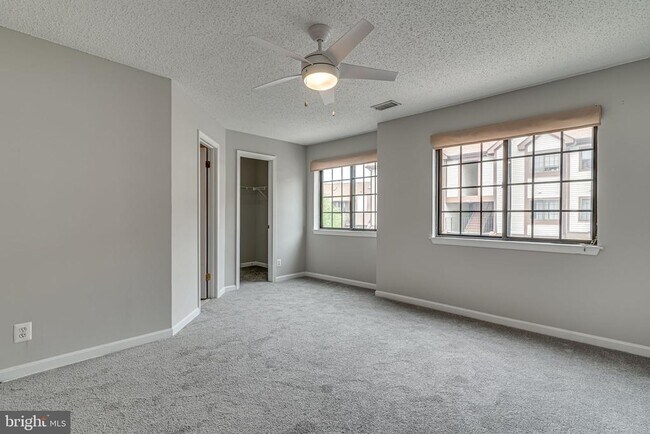 Building Photo - 6015 Curtier Dr