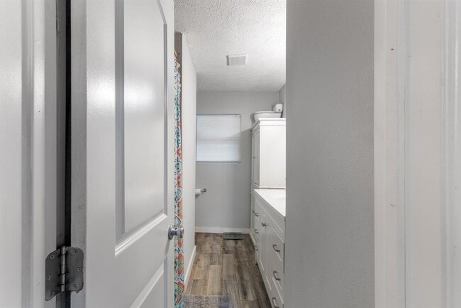 Building Photo - 4705 Menchaca Rd