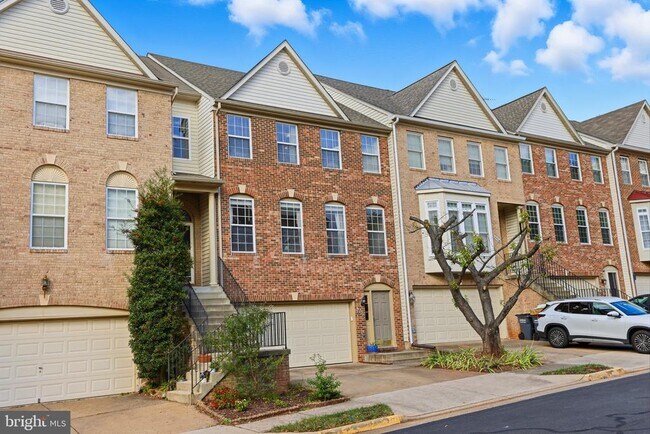 Building Photo - 47716 Bowline Terrace