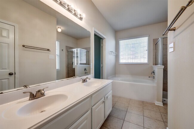 Building Photo - 7414 Compass Rose Dr