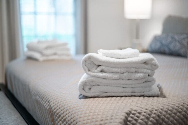 Building Photo - 11468 Club Dr