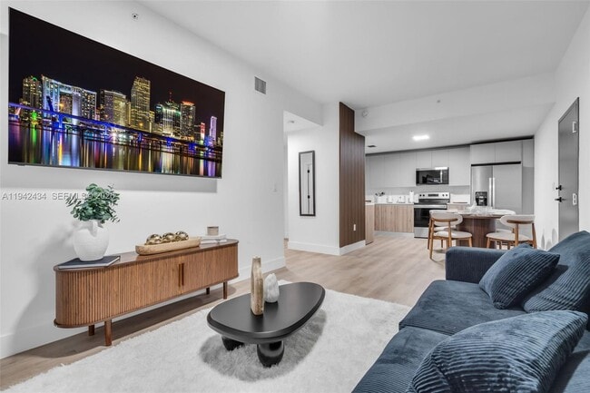 Building Photo - 3728 NW 19th Ave