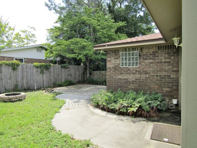 Building Photo - 3201 Penifield Dr