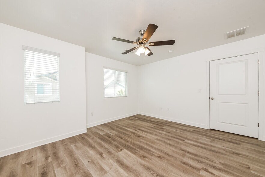 Building Photo - 7877 Cronus Ln