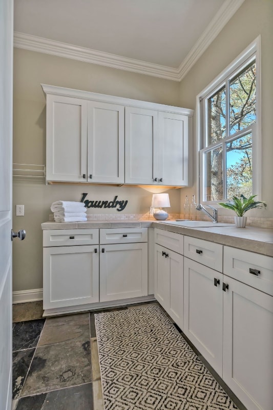 Building Photo - 1127 Glendale Ln