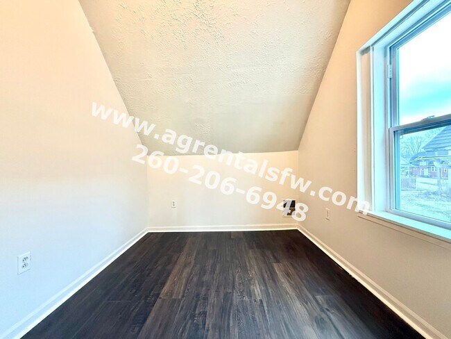 Building Photo - 2639 Indiana Ave