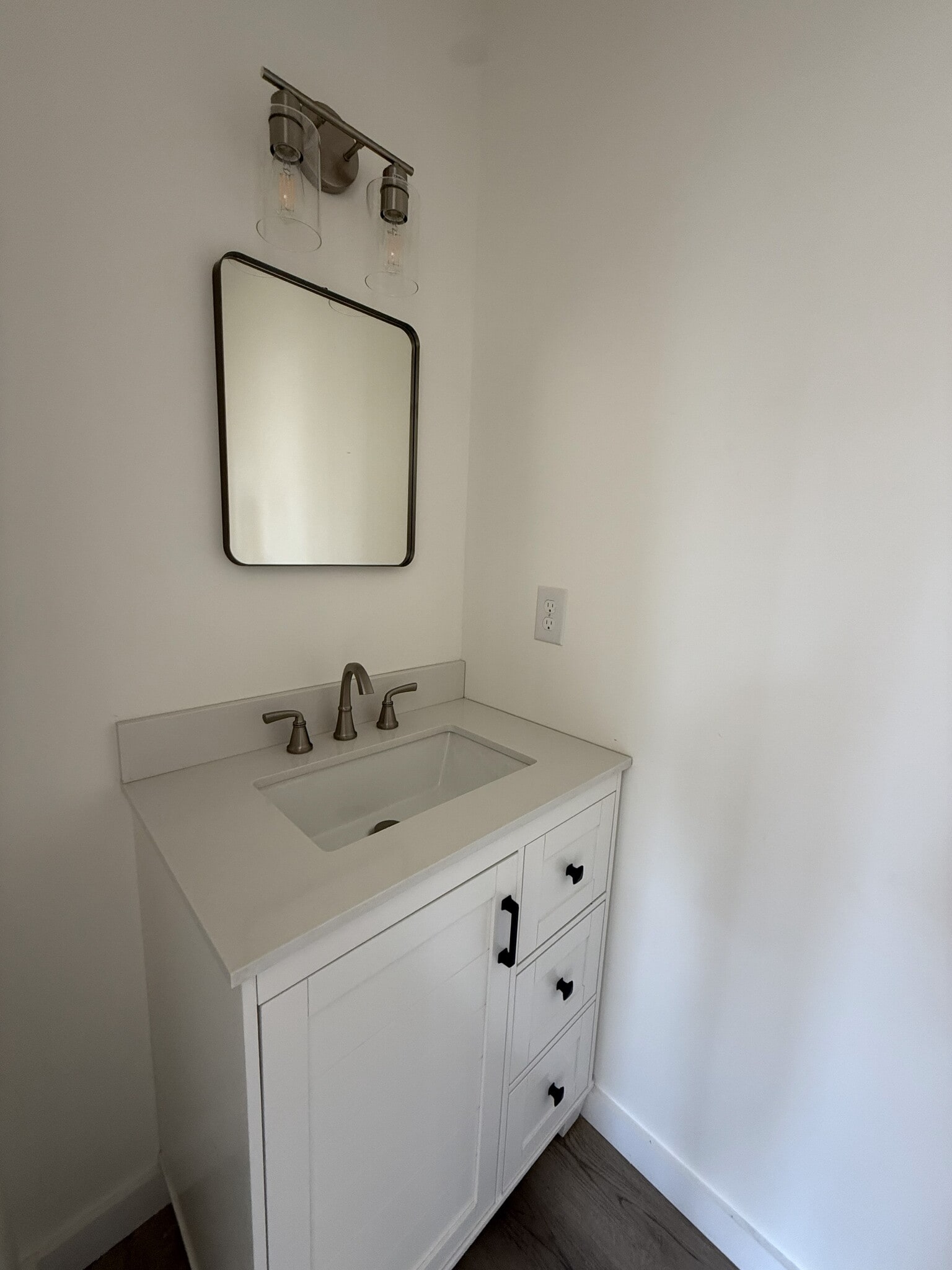 Building Photo - 631 Morreene Rd