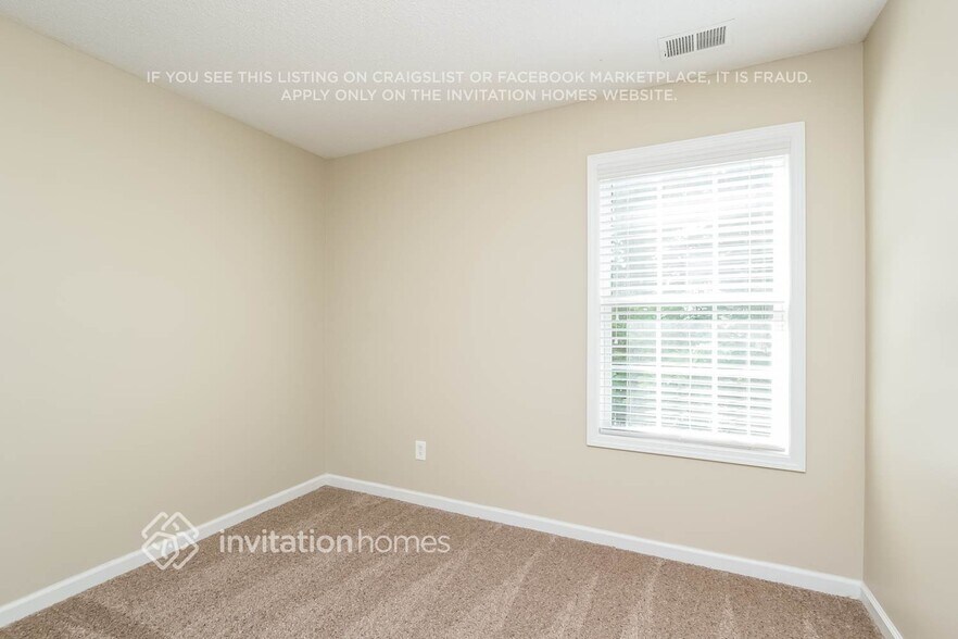 Building Photo - 117 Omega Ct