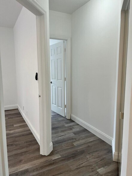 Building Photo - 10253 Via Hibiscus