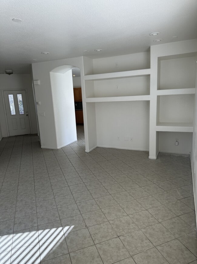 Building Photo - 6529 Adonis Heights St