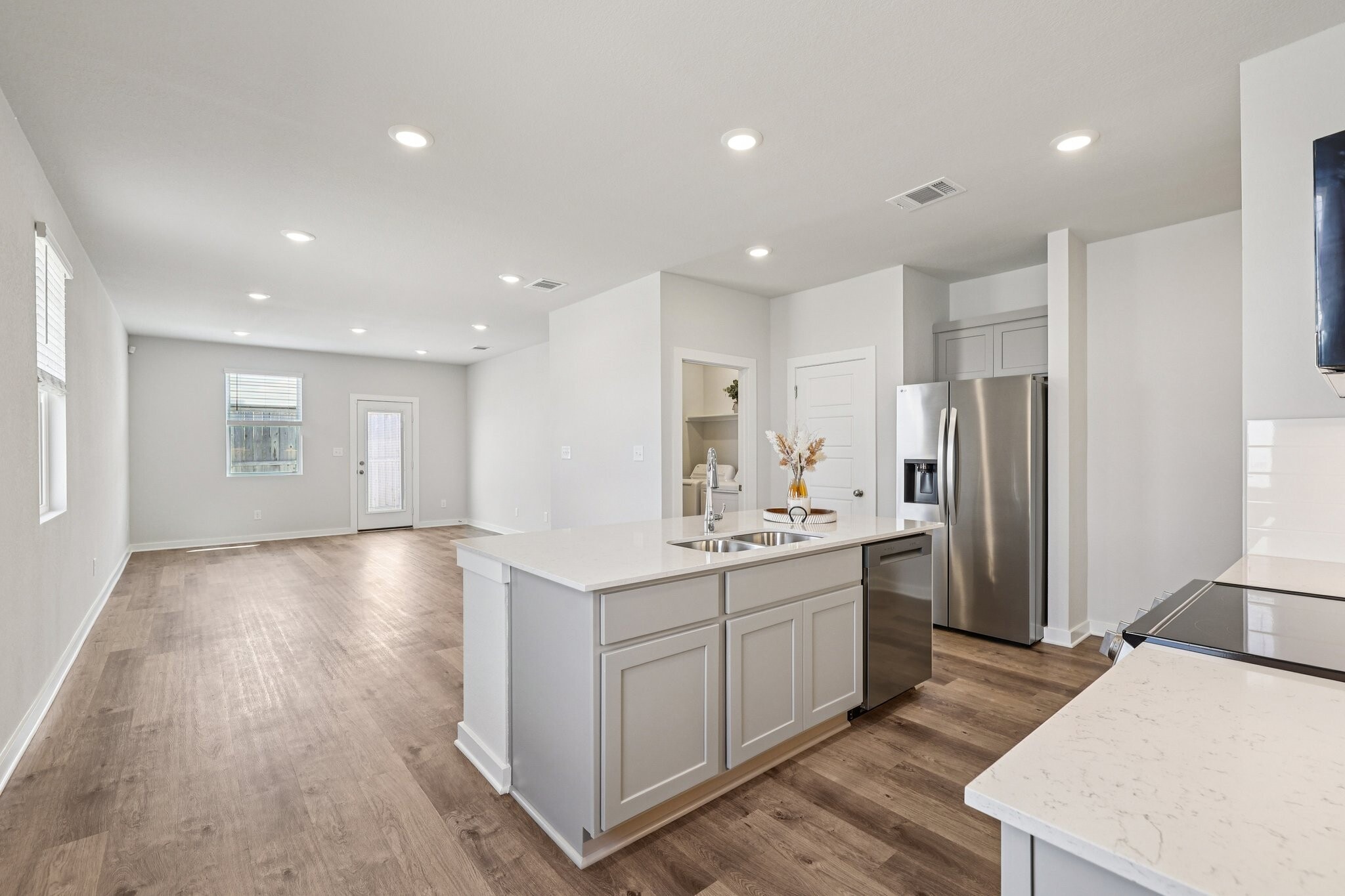Building Photo - 133 Cutleaf