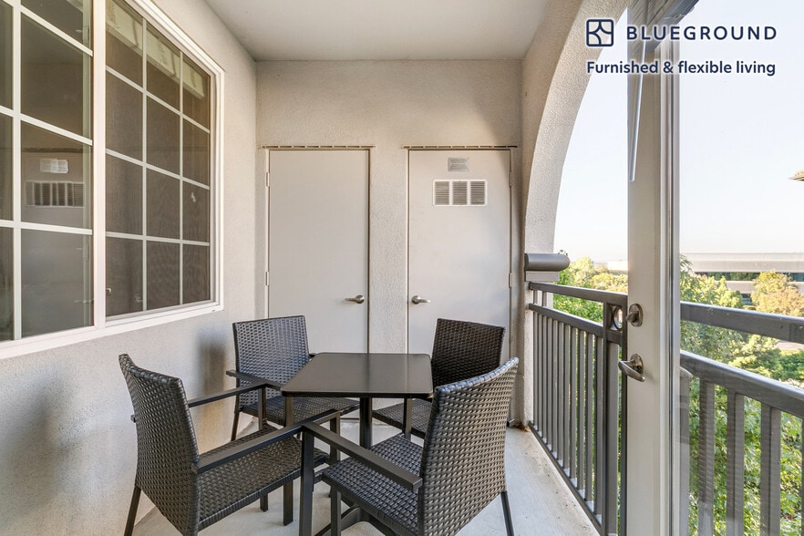 Building Photo - 501 Murphy Ranch Rd