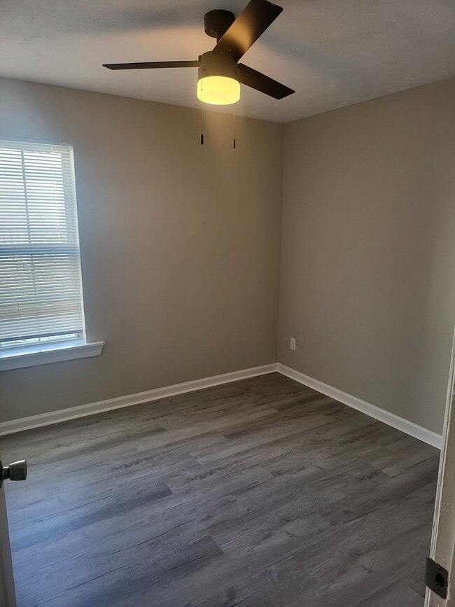 Building Photo - 471 Cedar Park Cir