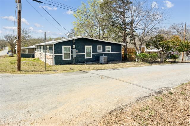 Building Photo - 229 Sherman Dr