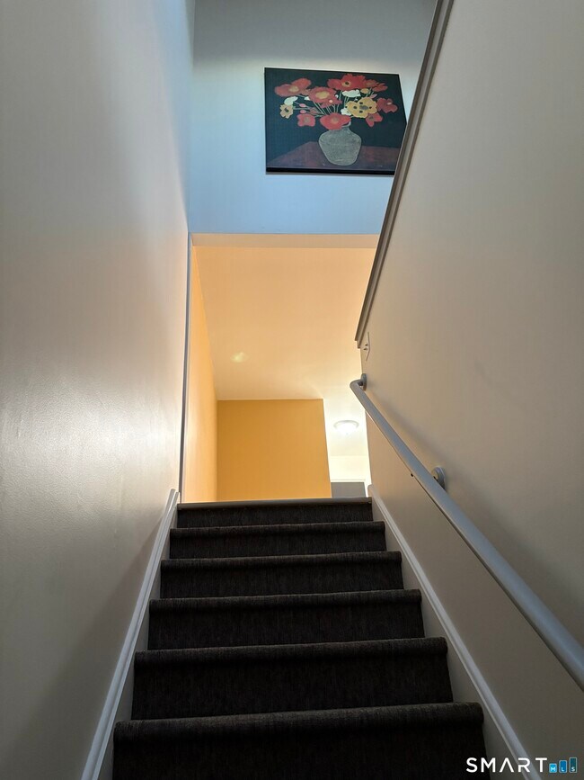 Building Photo - 295 Redstone Hl Rd