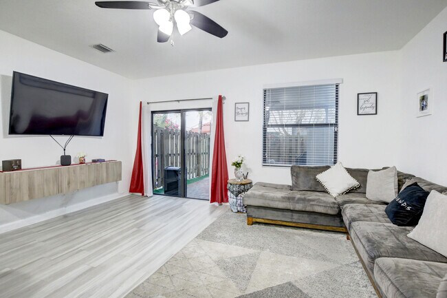 Building Photo - 15086 SW 115th St