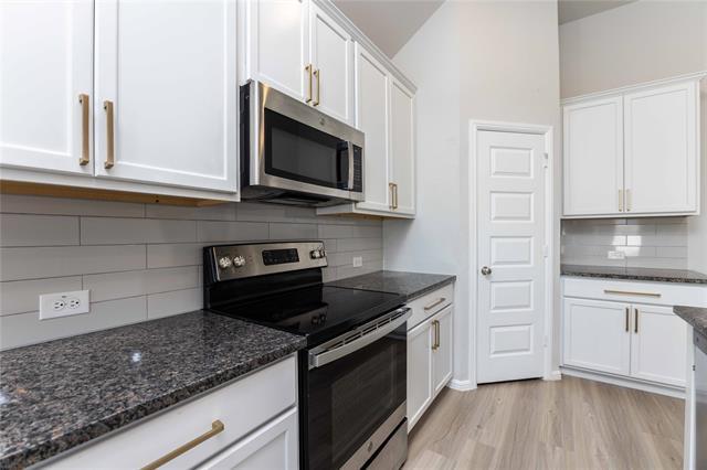 Building Photo - 219 Crescent Ave