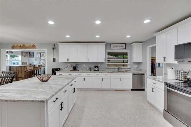 Building Photo - 1607 Melodie Dr