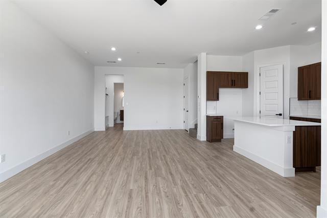 Building Photo - 3421 Sanjeev Dr