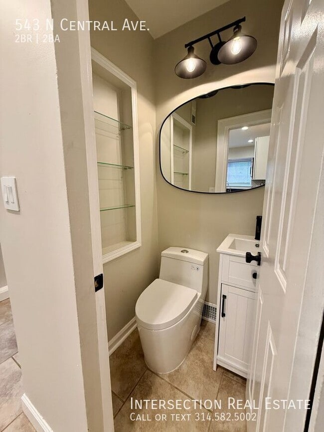 Building Photo - 543 N Central Ave