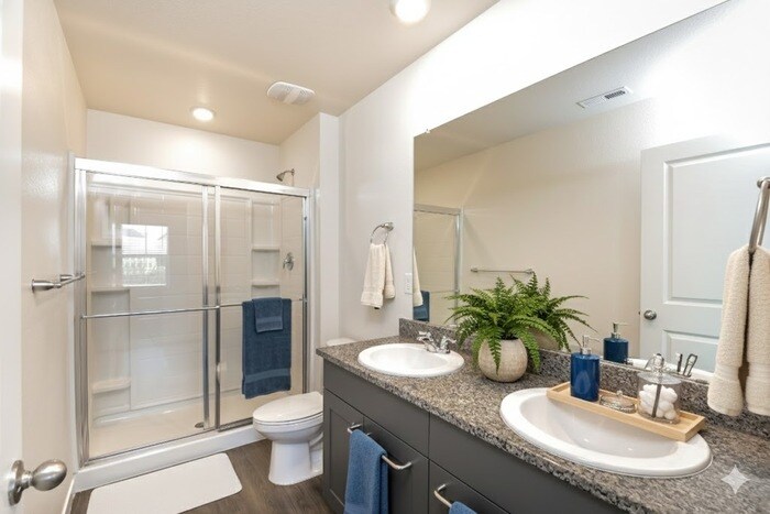 Building Photo - 13420 Oneida Ln