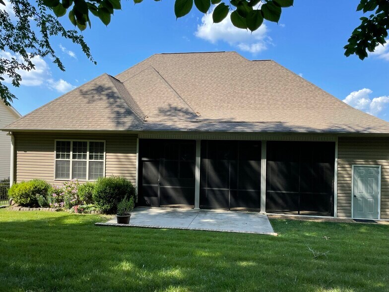 Building Photo - 7866 Steppingstone Ln