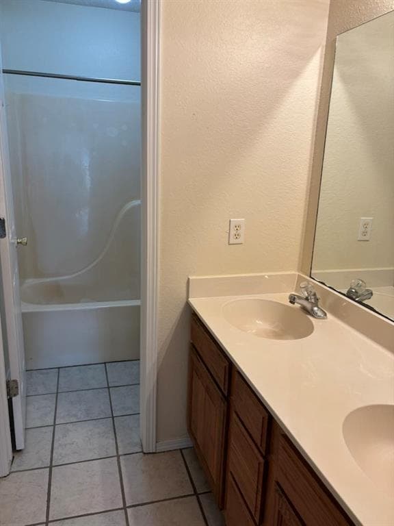 Building Photo - 1607 Signature Dr