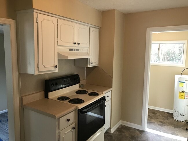 Building Photo - **UPCOMING**3 or 4 Bedroom / 1.5 Bathroom Home for Rent in Columbus, GA