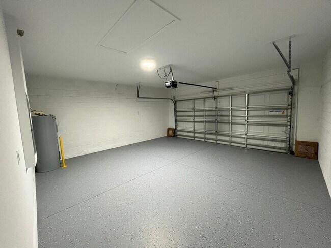 Building Photo - 5106 Fiddlewood Way
