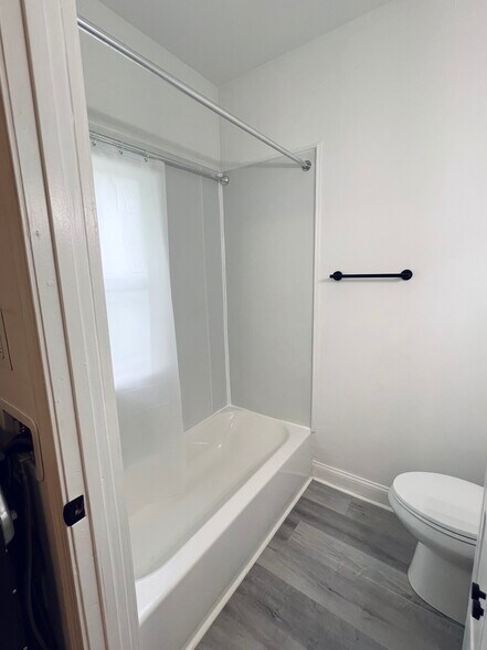 Building Photo - 3635 Radford St