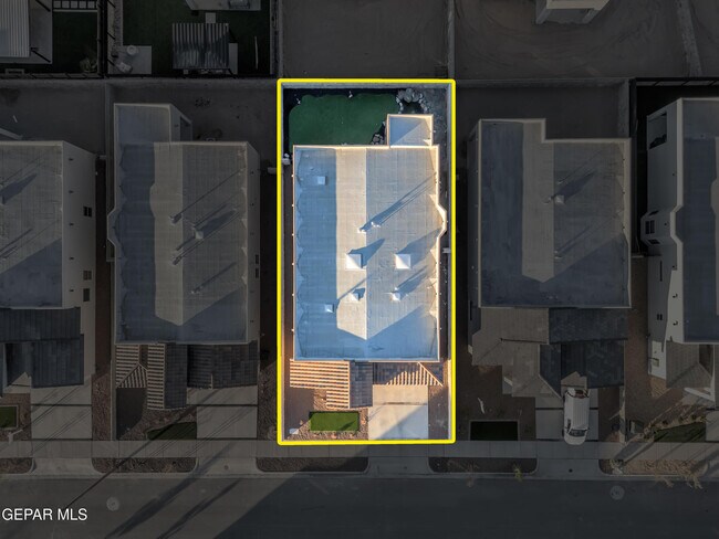 Building Photo - 13257 Coldham St